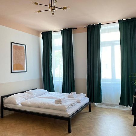 Malfatti Urban Oasis Apartment Vienna Luaran gambar