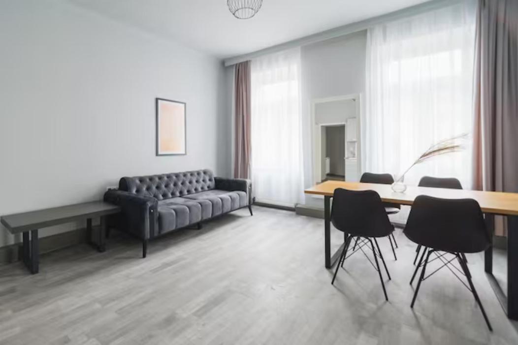 Malfatti Urban Oasis Apartment Vienna Luaran gambar