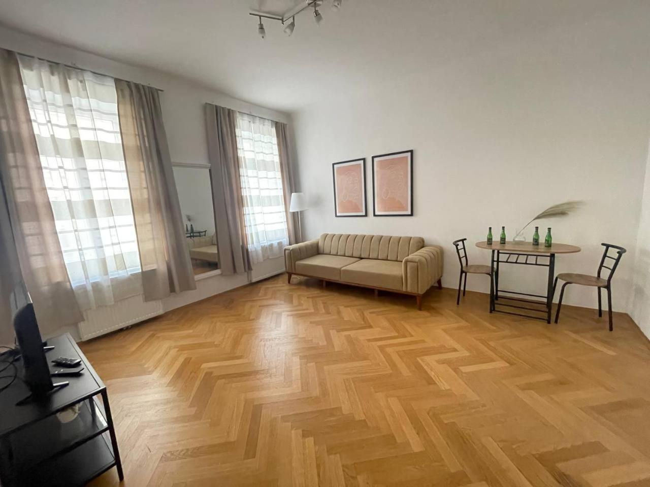 Malfatti Urban Oasis Apartment Vienna Luaran gambar
